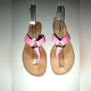 Lilly Pulitzer (Size 8.5) Pink Leather Upper Gold Accent Hardware Thong Sandals